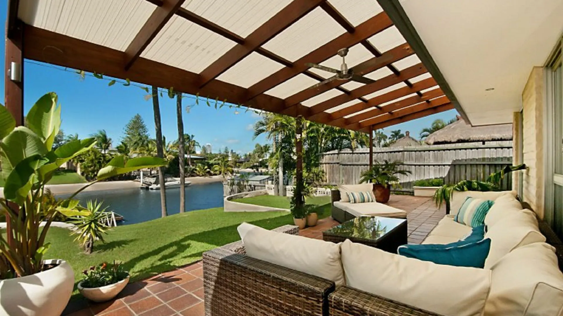 Holiday home At Riverbend Broadbeach Waters