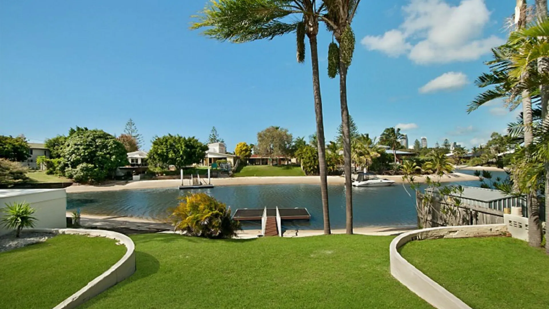 At Riverbend Broadbeach Waters